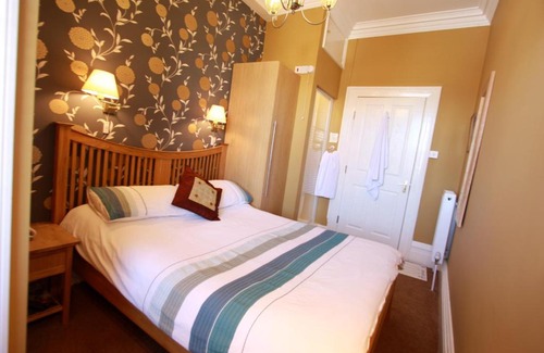 York House | Brentwood Guest House