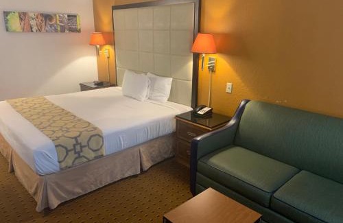 Hobbs Hotel | Brentwood Inn & Suites