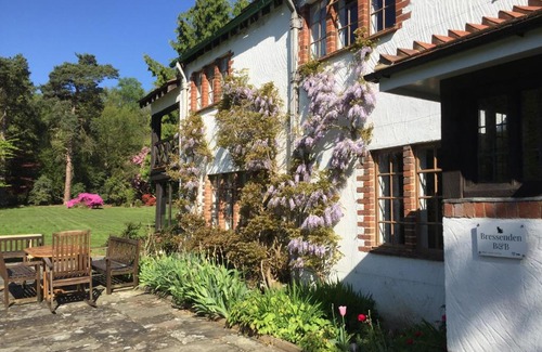 Abbess Roding Bed & Breakfast | Bressenden