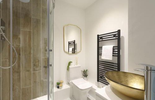Staple Hill Apartment | Bressingham - 2 Bedroom Luxury Apartment by Mint Stays