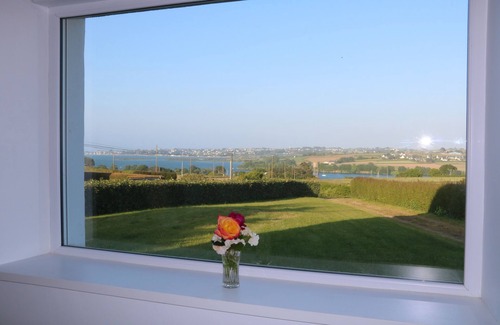 Saint-Pol-de-Leon House | Bretagne - Maison Entre Terre et Mer, Rénovée Avec Goût, Spacieuse, vue sur mer