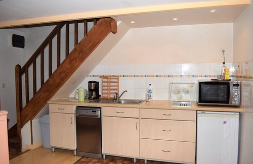 Trebeurden House | Breton house with a pretty closed and flowered courtyard with WIFI in TREBEURDEN
