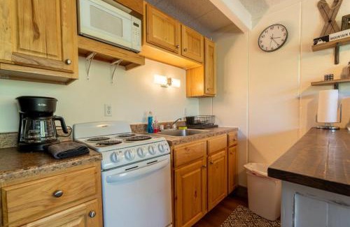 Glenwood Springs Apartment | Brettelberg Slopeside Condos F7