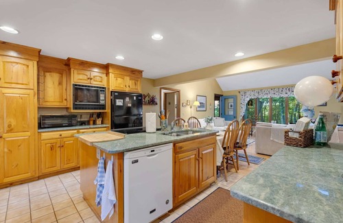 Brewster House | Brewster Family Gateway 3BR
