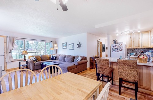 Brian Head Condo | Brianwood #30 | Ski-in/ski-out Brian Head condo with hot tub, sauna & fireplace