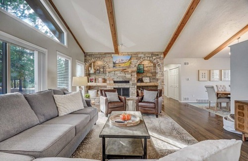 Monument House | Briarhaven Forest! Family Getaway Near USAFA