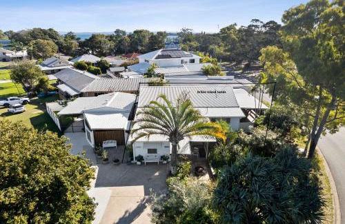 Bongaree House | Bribie Island Sands - by the jetty