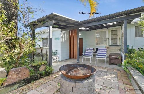 Bongaree House | Bribie Island Sands - by the jetty