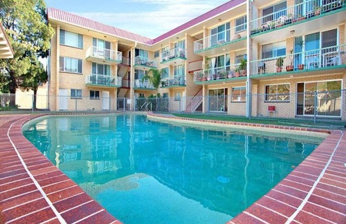 Bongaree Apartment | Bribie Island Unit With Pool - Amazing Beaches & Lifestyle!