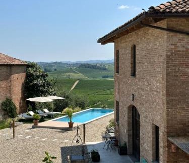 Costigliole d'Asti Apartment | Bricco Aivè