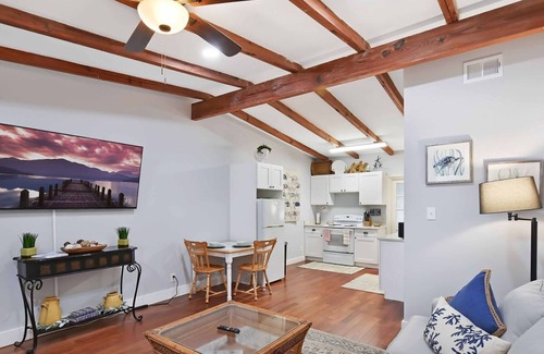 Jekyll Island House | Brice Shore To Please - charming Jekyll duplex close to beach