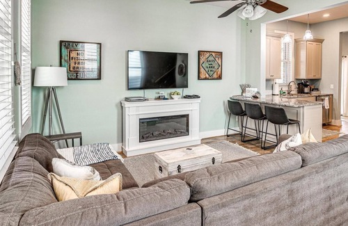 Eufaula House | Brick Cottage in Carlton Landing