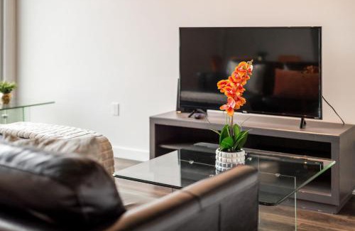 Washington Apartment | Bridge District DC Apartments by Barsala