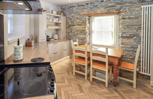Haverthwaite Cottage | BRIDGE END COTTAGE, pet friendly, with open fire in Cartmel