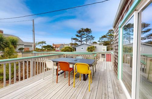 Neskowin House | Bridge to the Beach