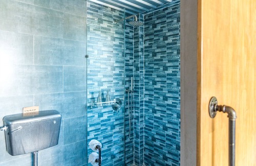 Son Tra Hotel | Bridges Danang Boutique Hotel