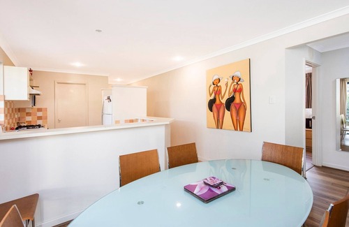 Dunsborough House | Bridges Retreat is the ideal holiday accommodation for you and your family.