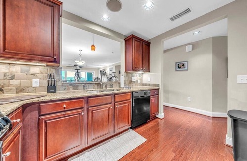 Westlake Corner Condo | Bridgewater Pointe