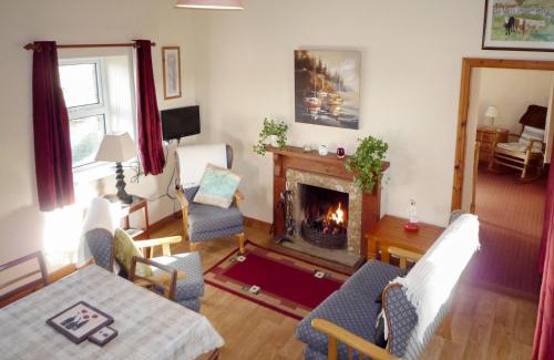 Connemara House | Bridies Holiday Cottage Roundstone by Trident Holiday Homes