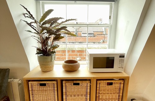Bristol City Centre Apartment | Bright 1 Double bed Apartment Near Cabot Circus