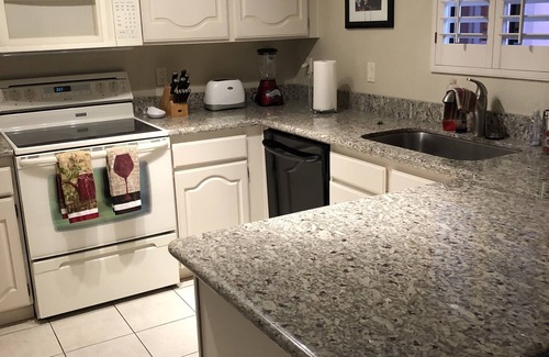 Paradise Valley Village Condo | Bright 1BD/1BA Condo