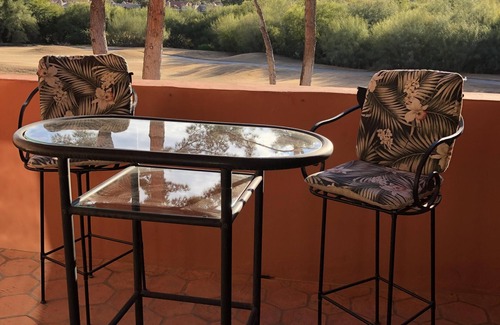 Paradise Valley Village Condo | Bright 1BD/1BA Condo