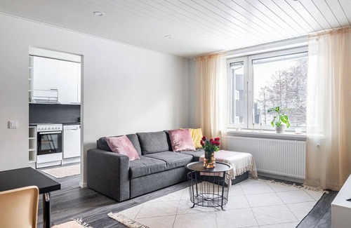 Lahti Apartment | Bright 1BR Apartment next to the Beach