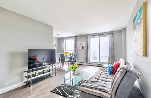Rosedale Apartment | Bright 1BR apt w King bed -Close to DT Hamilton