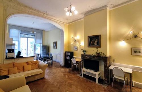 Etterbeek Apartment | Bright 1BR with terrace near Montgomery