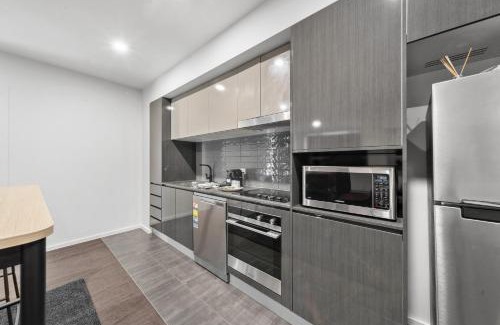 Gungahlin Apartment | Bright 2-Bed Apartment with Scenic Balcony