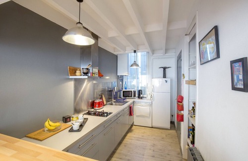 Bordeaux City Centre Apartment | Bright 2 bedrooms near Tourny place