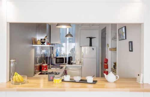 Bordeaux City Centre Apartment | Bright 2 bedrooms near Tourny place