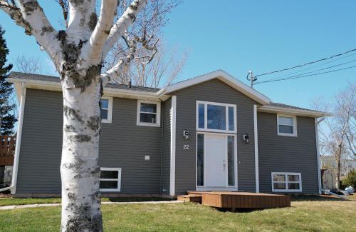 Stratford Bed & Breakfast | Bright 2-Room Guest Space in Stratford