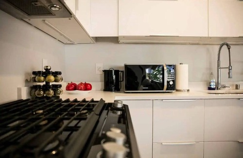 Fox Hills House | Bright 2BR Home Near LAX & SoFi - SH2