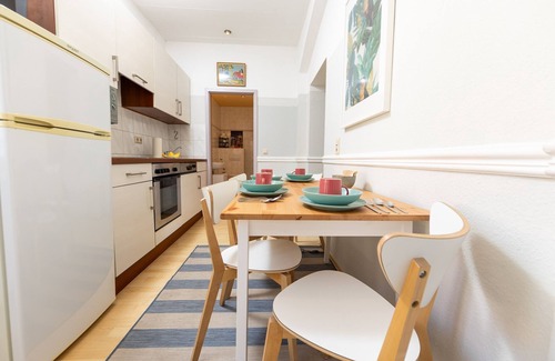 Erfurt Apartment | Bright 2BR Jugendstil-Flat in the heart of Erfurt