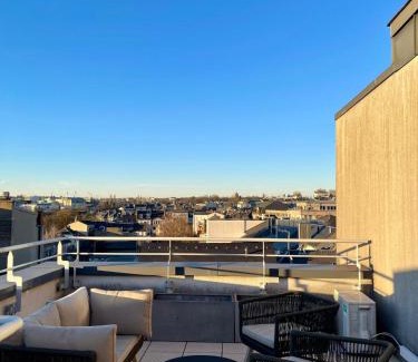 Gare Apartment | Bright 2BR Penthouse 200m2 with Terrace Gym and Parking