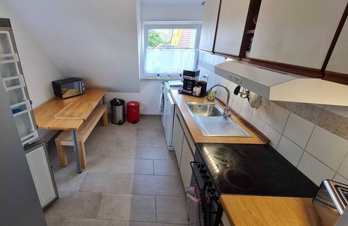Wolfschlugen Apartment | Bright 3-room apartment/near trade fair and Stuttgart airport, central & green