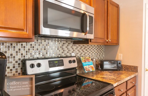 North Chesterfield House | Bright 3BR Hidden Gem - 5 mins from Downtown RVA