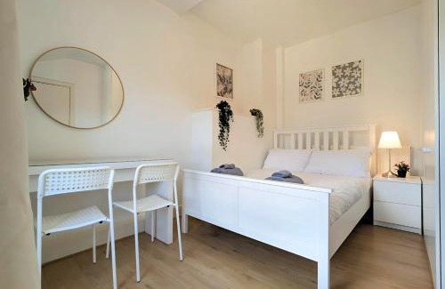 Anfield House | Bright 4br Home Near Anfield & Free Parking