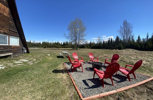 Kenai Cabin | Bright A-Frame Cabin @ Moose Tracks Lodging