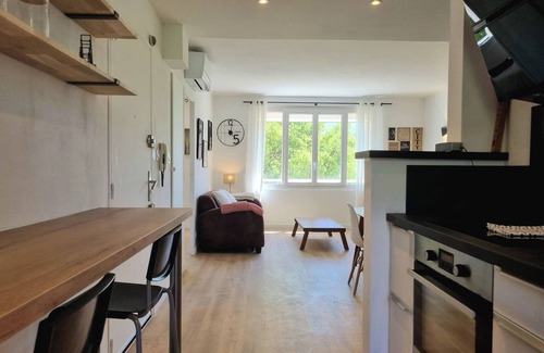 Aix-en-Provence Apartment | Bright air-conditioned T2 - parking - terrace