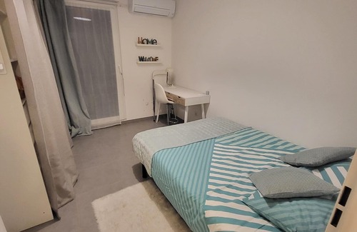 Saint-Jean-de-Vedas Apartment | Bright, air-conditioned apartment with double terrace and parking.