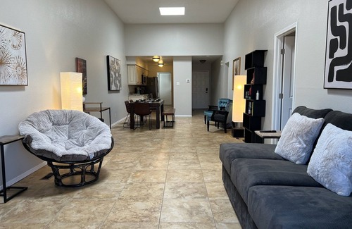 Northeast Heights House | Bright & Airy Condo in ABQ NE Heights