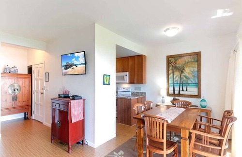 Lihue Condo | Bright, Airy Condo w/Epic View! Wood Floors, Lanai, Full Kitchen, WiFi–Kaha Lani 225