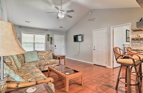 Myrtle Beach House | Bright & Airy Myrtle Beach Home Near Shopping