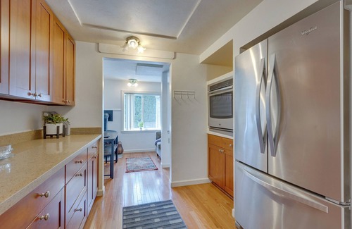 Pinehurst House | Bright & Airy Seattle Abode < 9 Mi to Space Needle