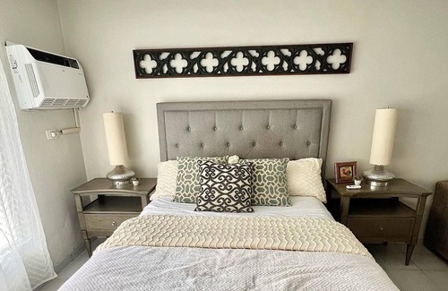 Miramar Condo | Bright & Airy studio with parking near old san juan