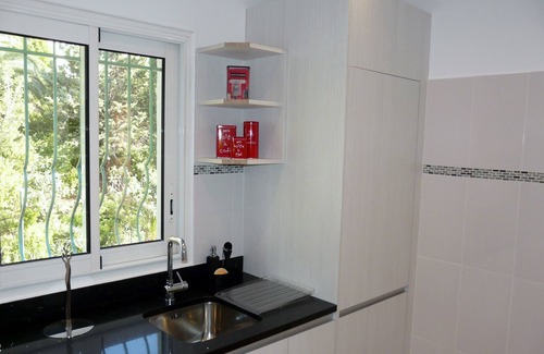 Rayol-Canadel-sur-Mer Villa | Bright and elegant villa facing the sea 3 - 5 minute walk beach