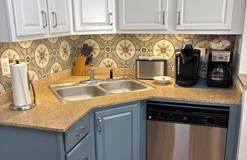 Oxford Condo | Bright and Charming Condo for Your Perfect Getaway