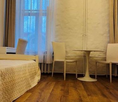 Old Town Apartment | Bright and cozy old town studio!